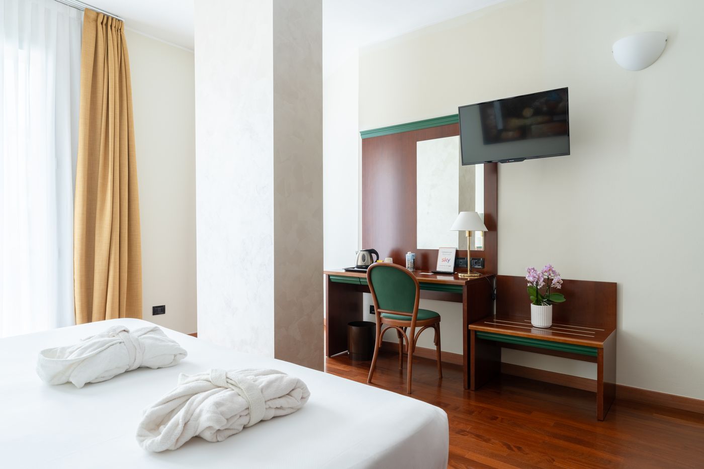 Hotel-Raffaello-Room-14