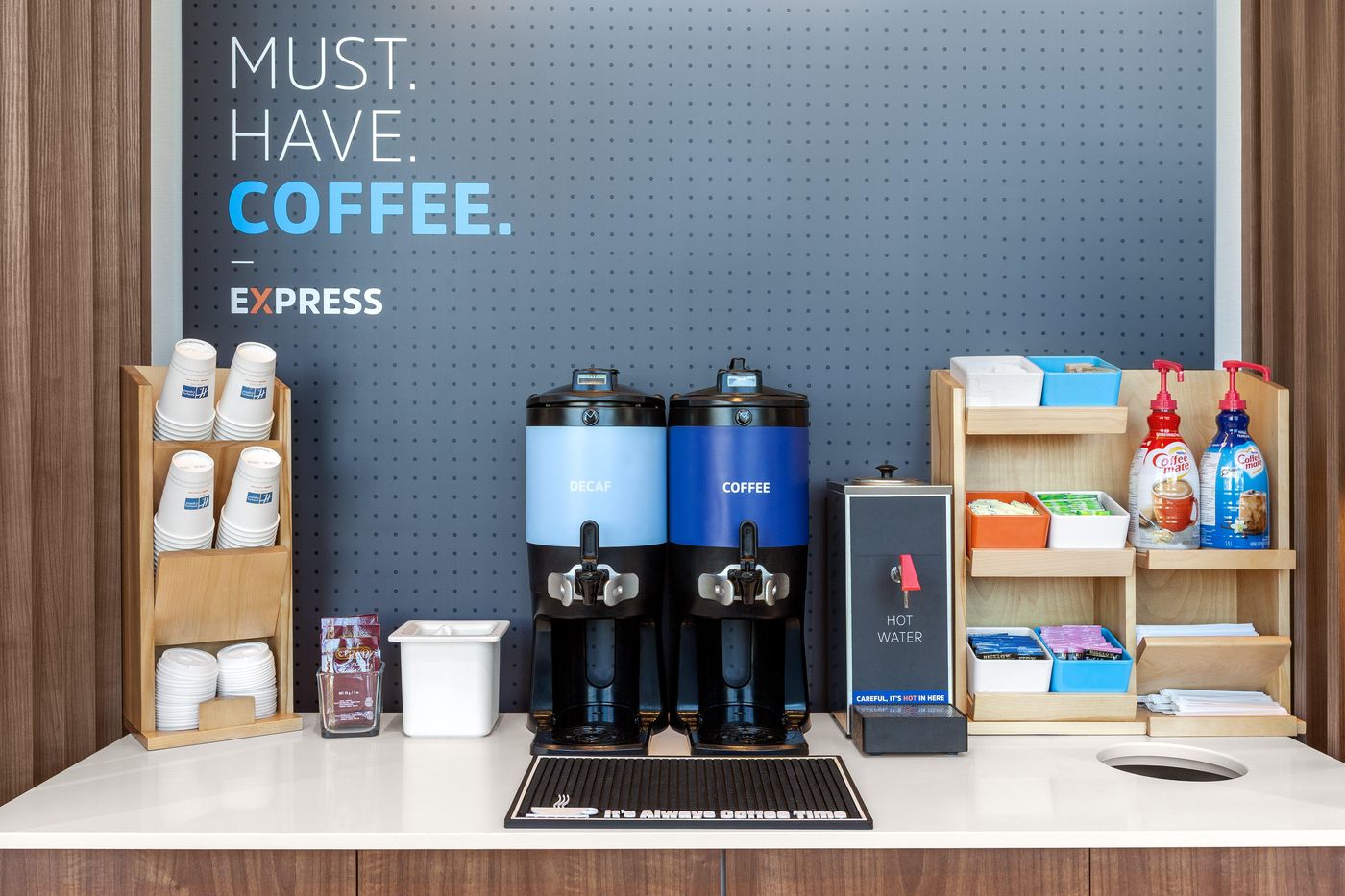 Holiday-Inn-Express-Vancouver-Airport-Richmond-Restaurant-14