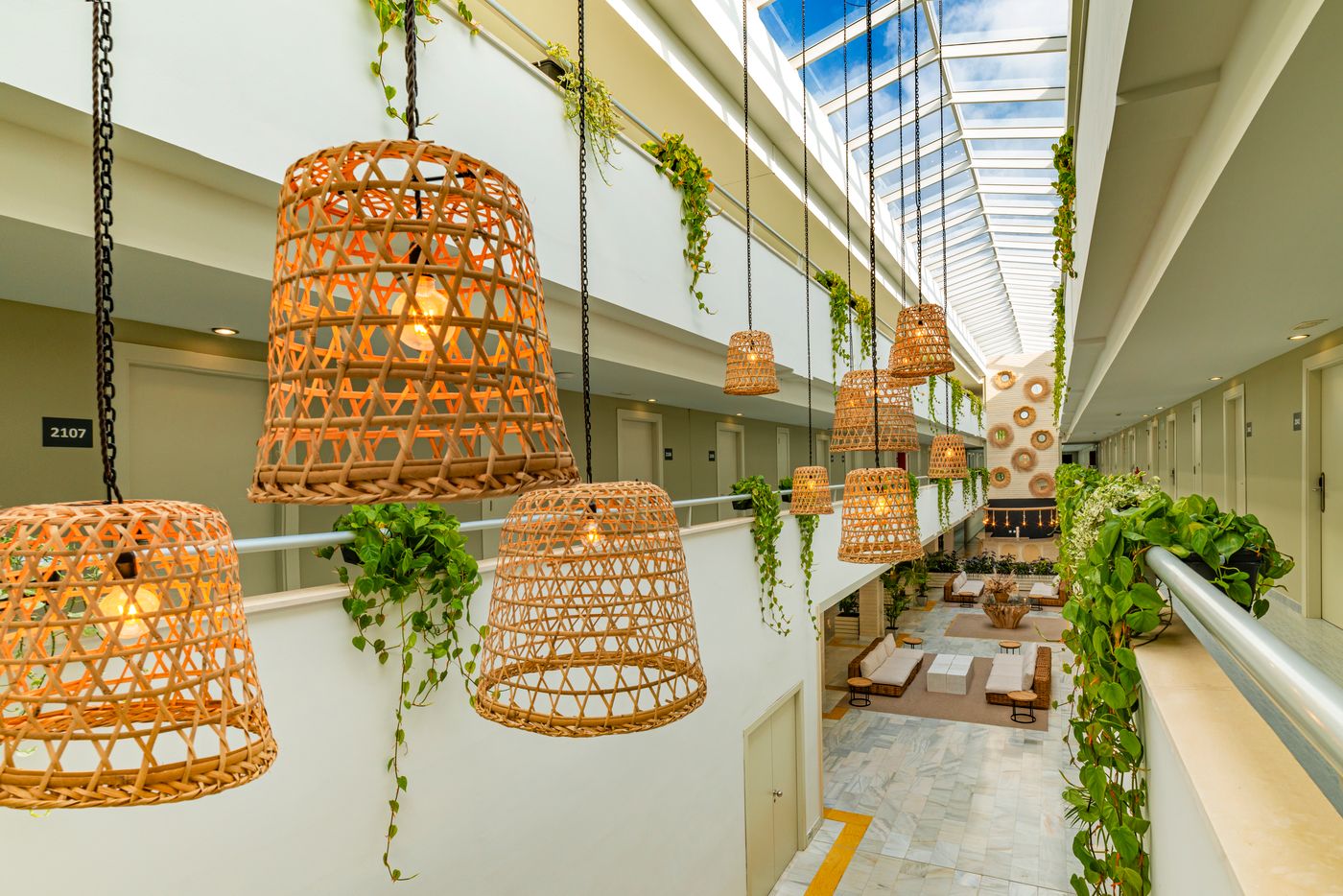 Cabogata-Garden-Lobby-47