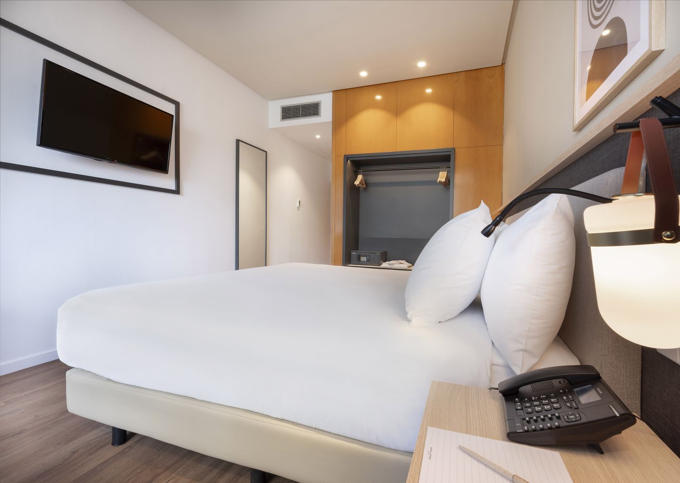 Malaga-Alameda-Centro-Affiliated-by-Melia-Room-17