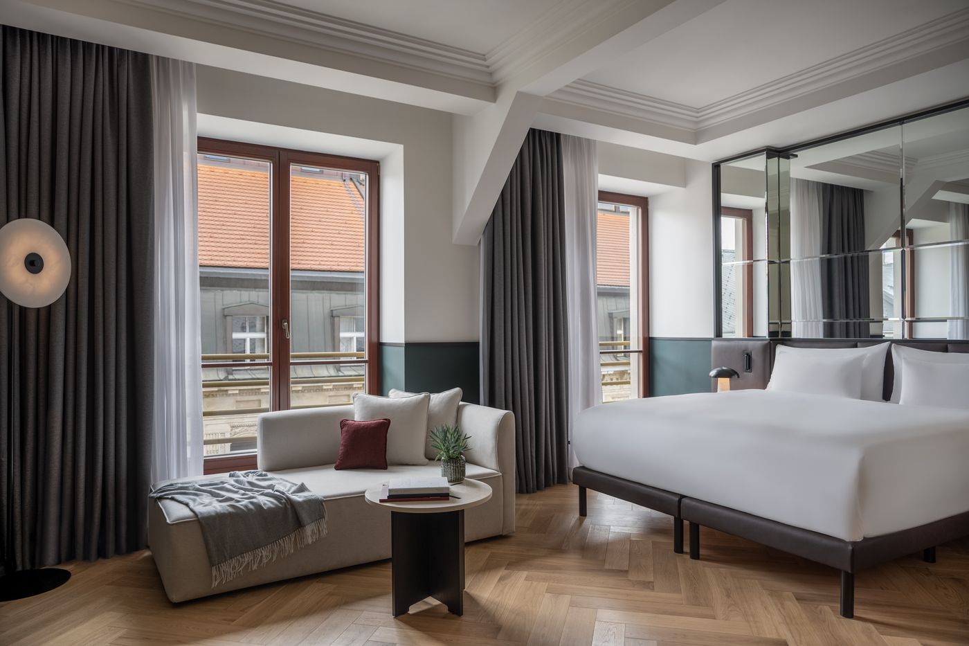 Almanac-X-Alcron-Prague-Room-31