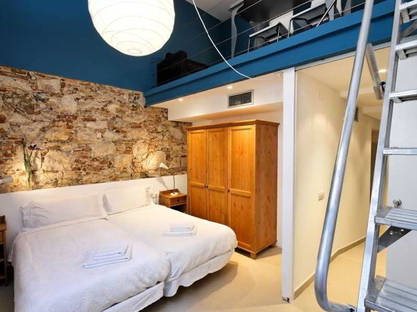 Inside Barcelona Apartments Sants-Spain-BARCELONA-General view-10