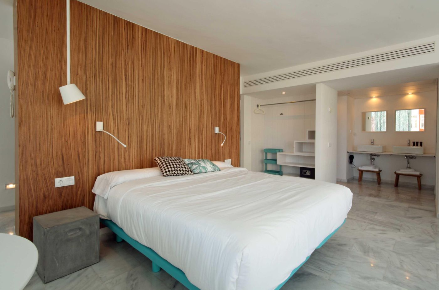 Gold-Hotel-Marina---Adults-Only-Room-28