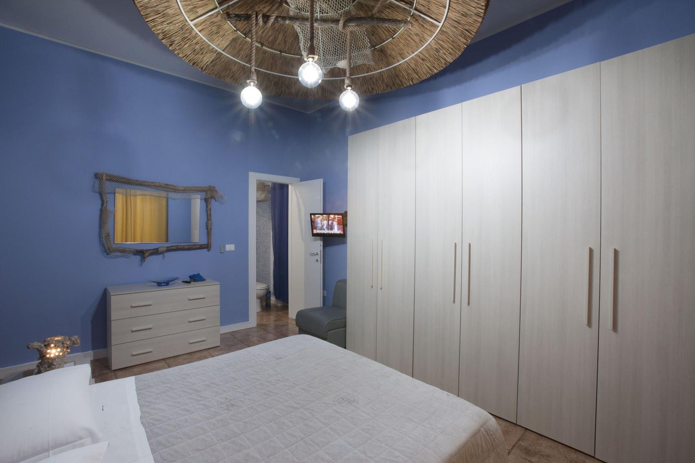 Marini-Bed-Breakfast-Room-11