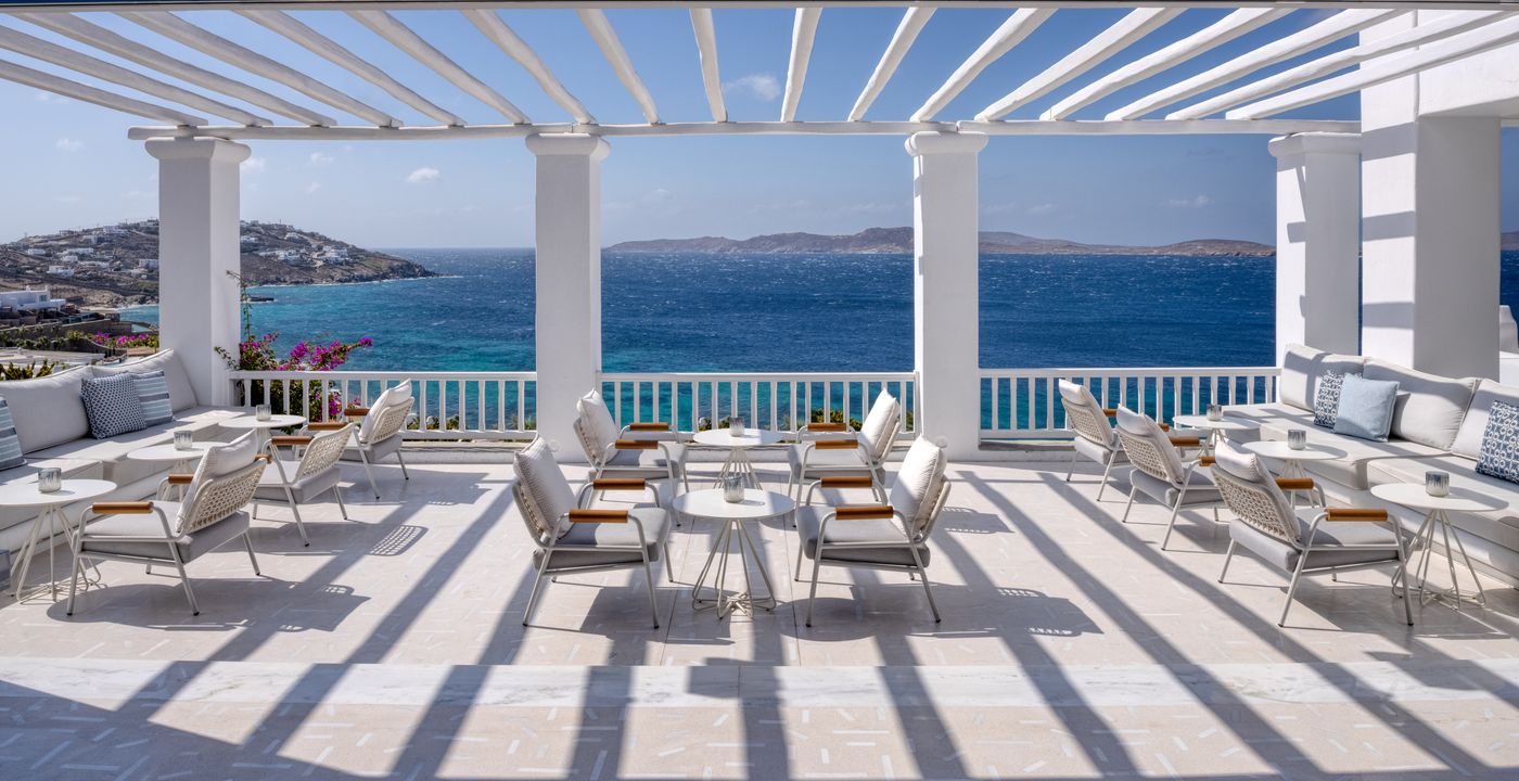 Mykonos-Grand-Hotel---Resort-Bar-18