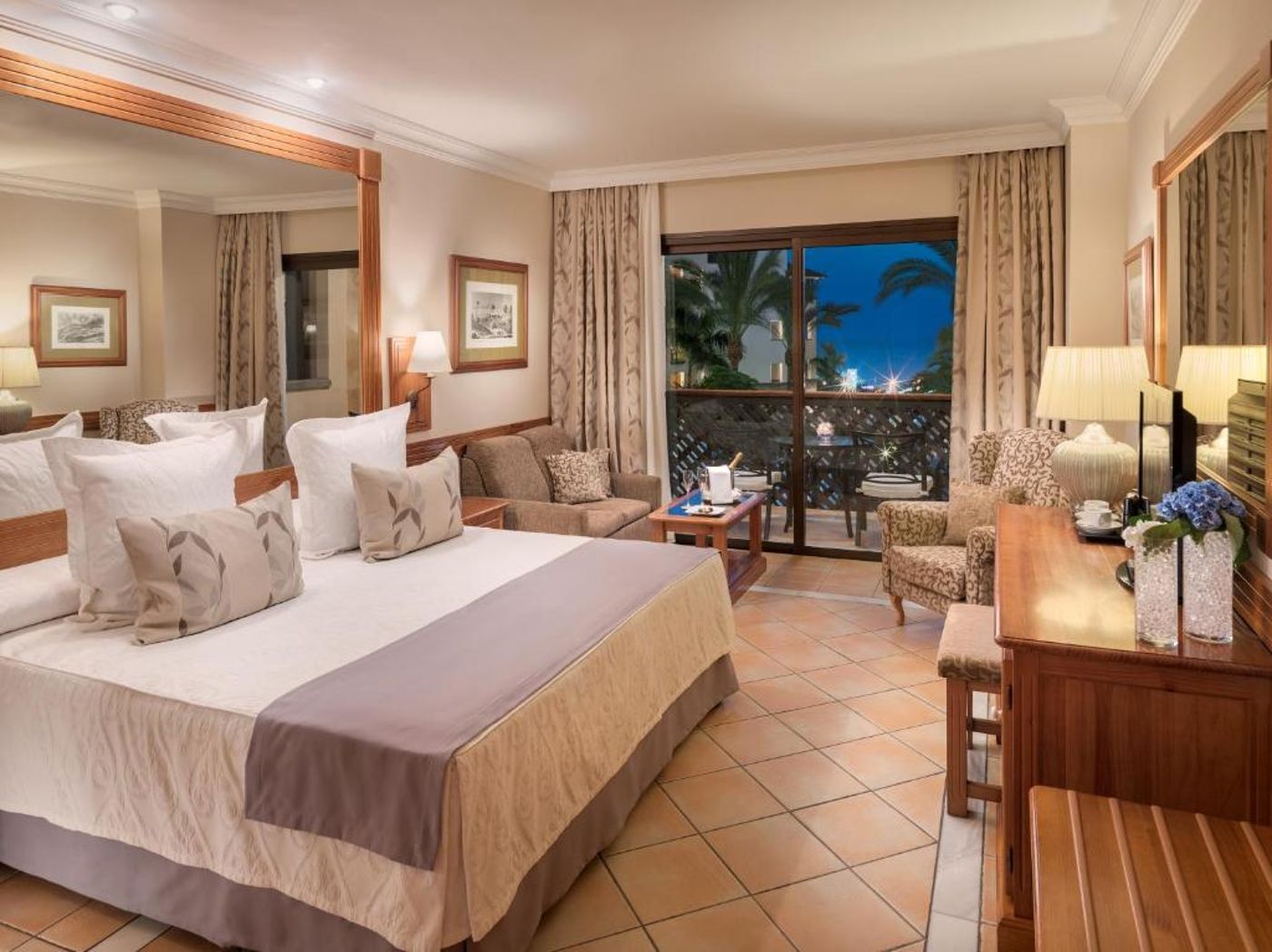 Hotel-GF-Gran-Costa-Adeje-Room-31