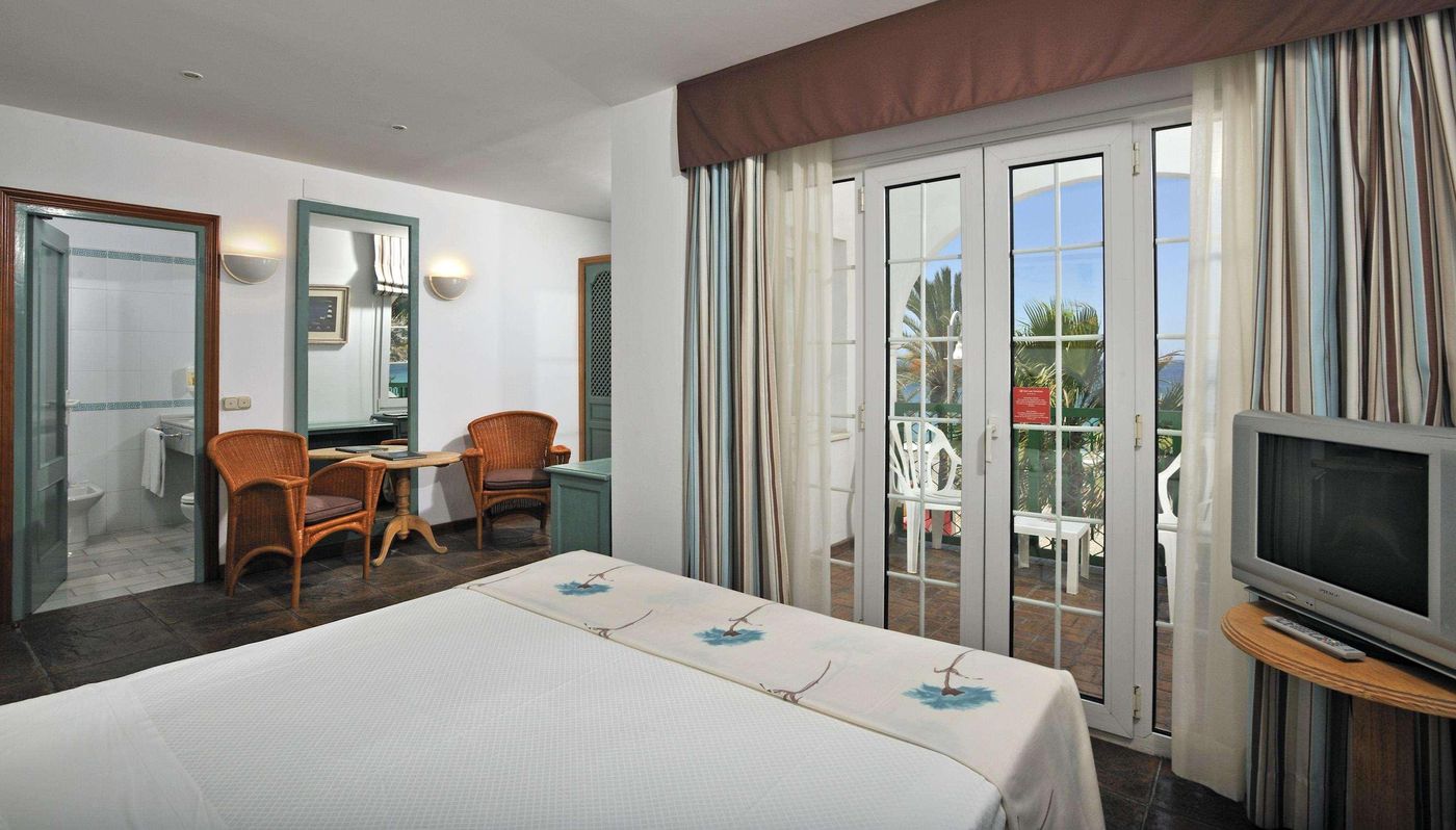 Sol-Los-Fenicios-Room-17