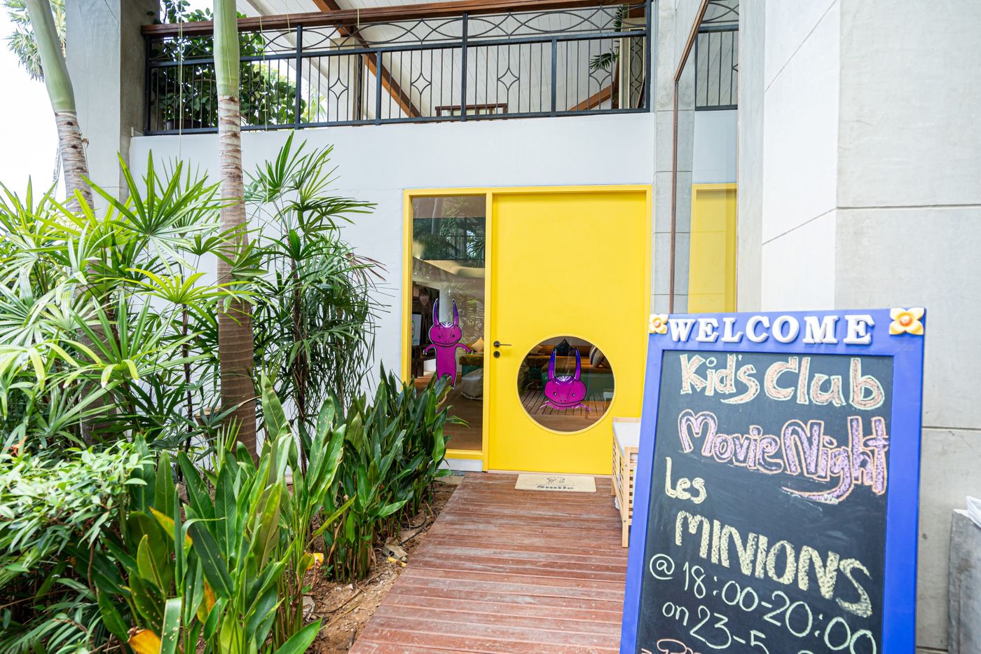 Barcelo-Coconut-Island-Sports-and-Entertainment-108