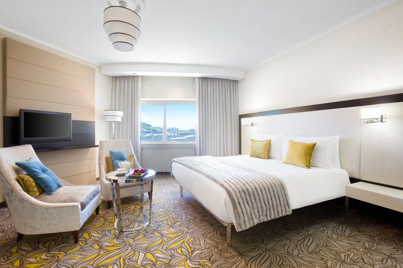 Southern-Sun-Cape-Town-Waterfront-Room-23
