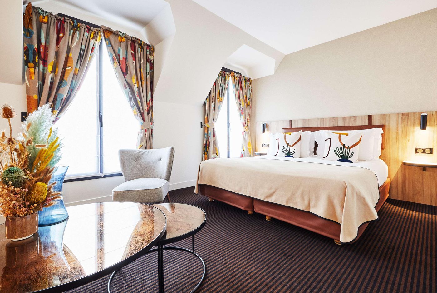 Plaza-Tour-Eiffel-Room-19