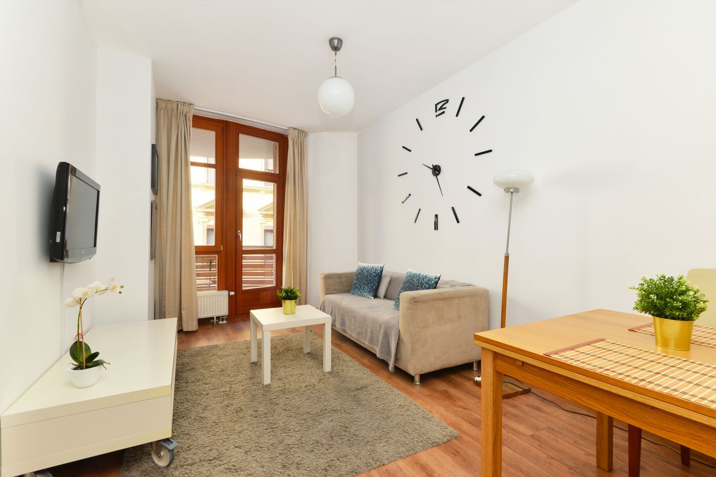 Lord-Residence-Room-12