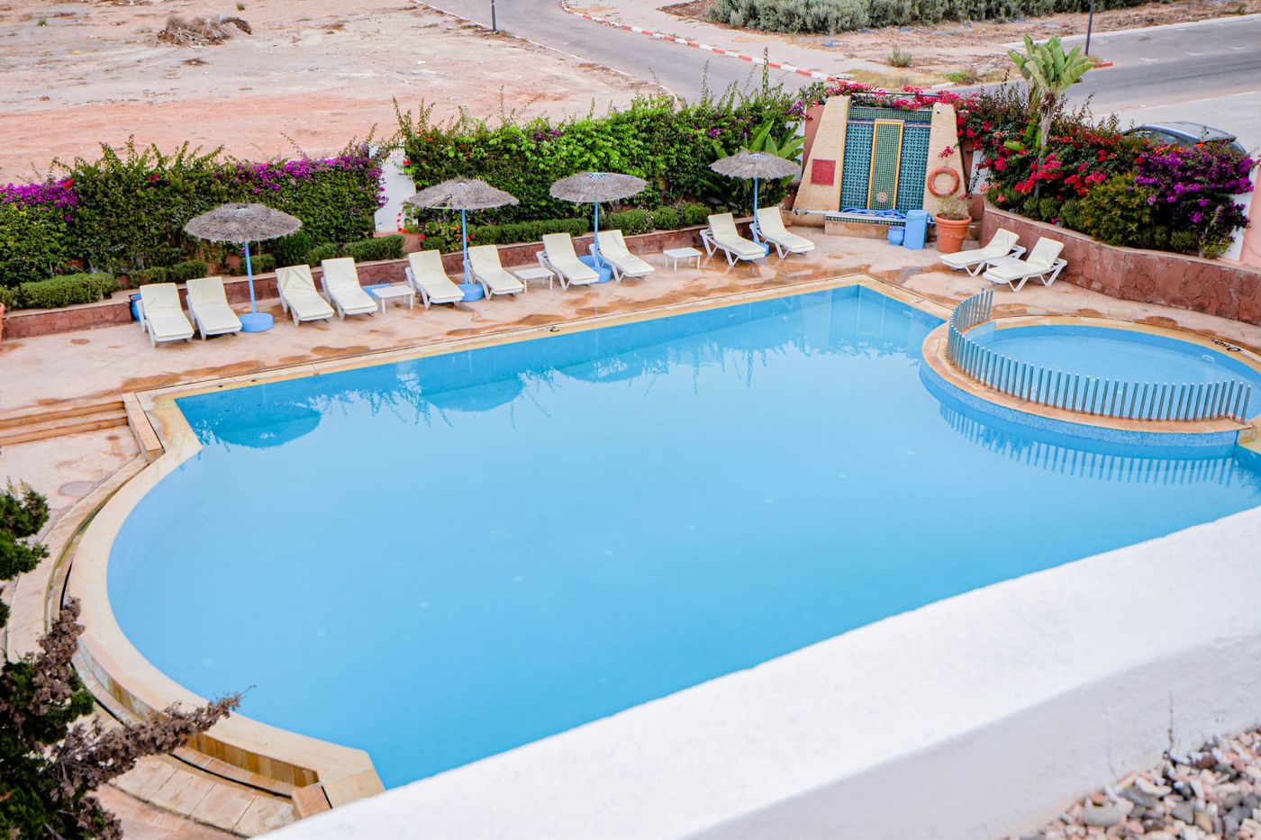 Residence-Intouriste-Pool-6