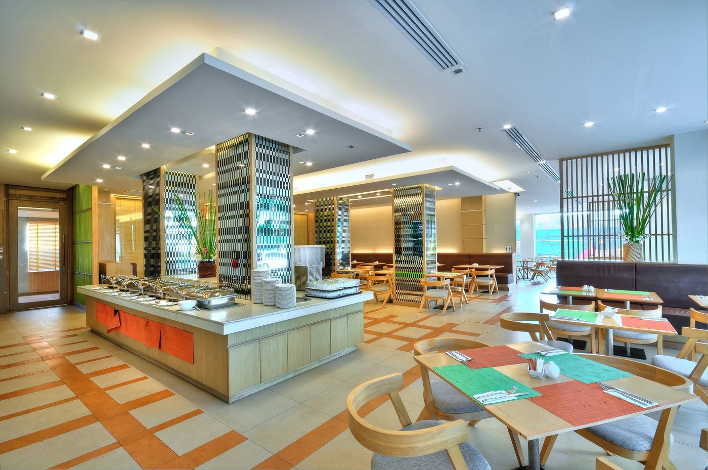 The-ASHLEE-Plaza-Patong-Hotel---Spa-Restaurant-22