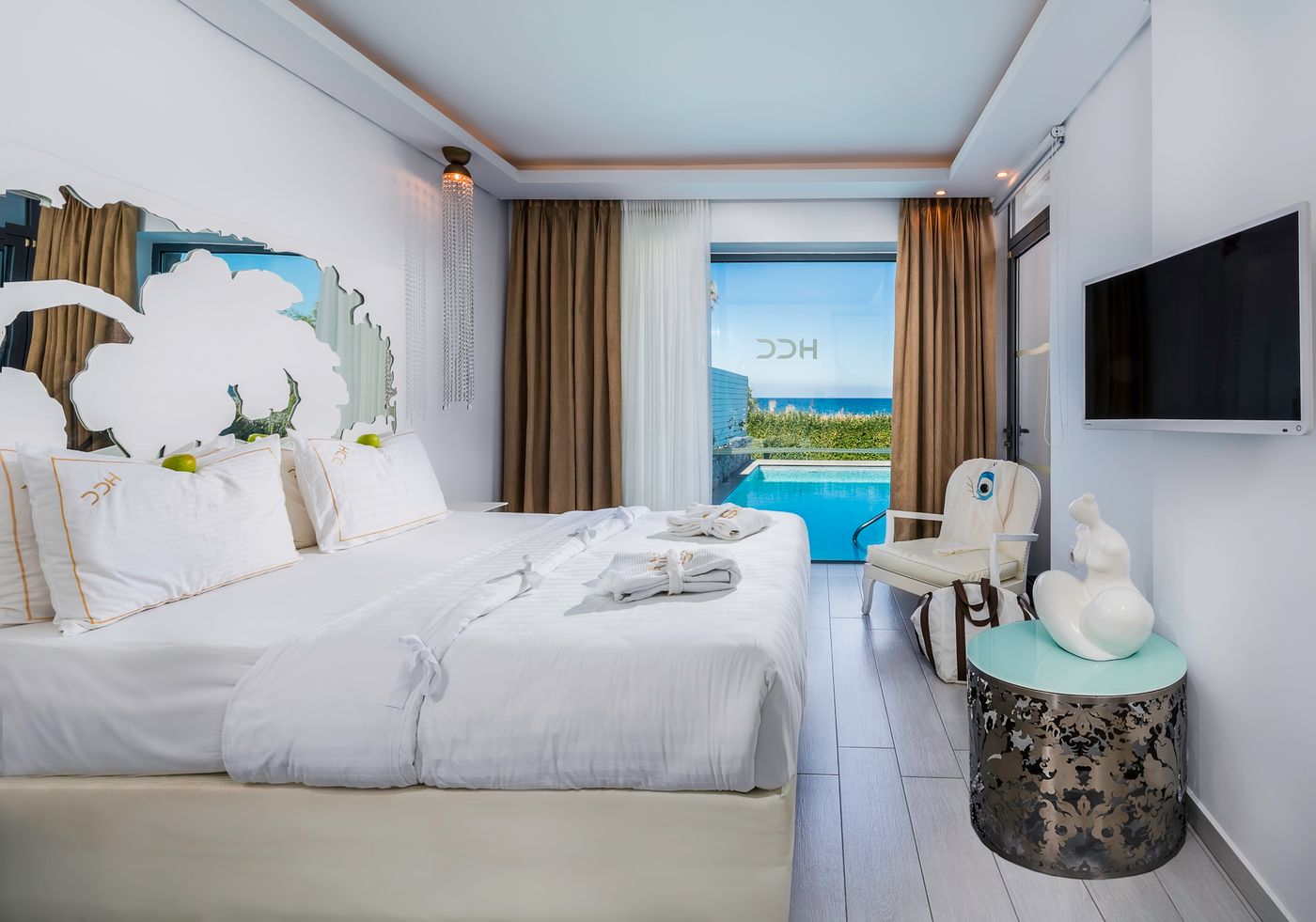 Diamond-Deluxe-Room-26