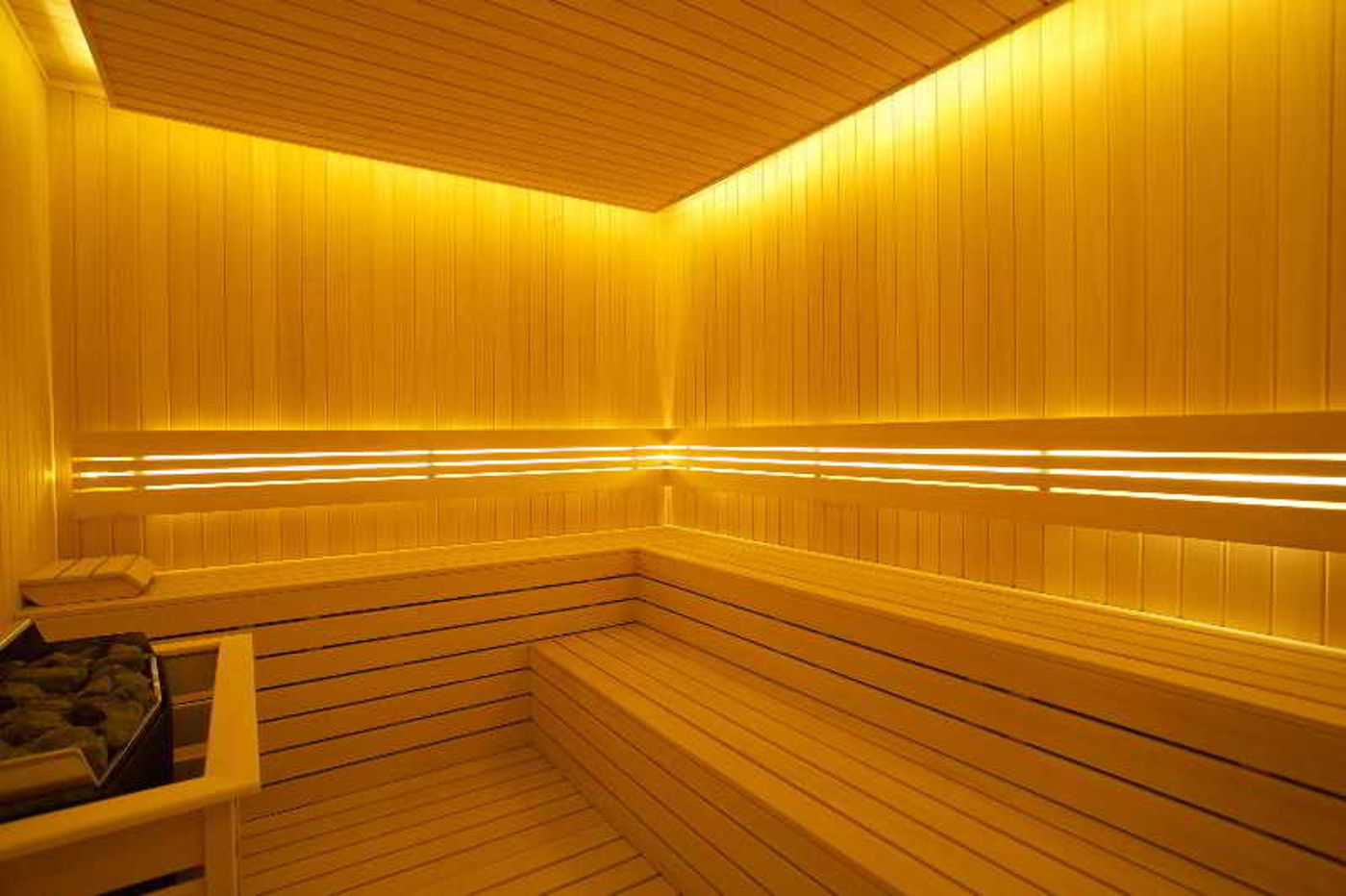 Dosso-Dossi-Hotels-Downtown-Sports-and-Entertainment-50