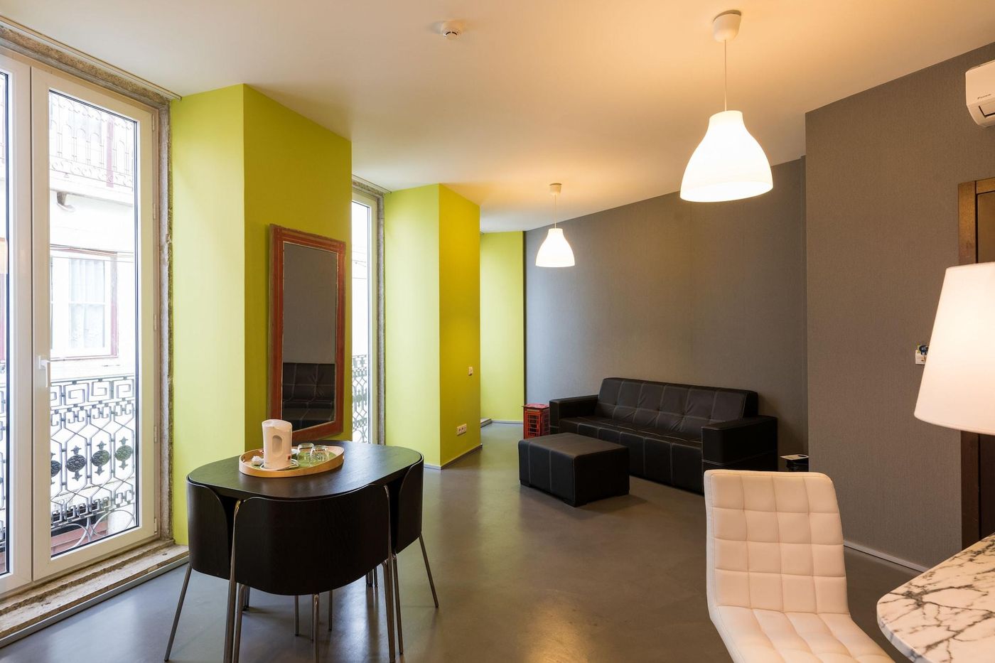 Alfama---Lisbon-Lounge-Suites-Room-39