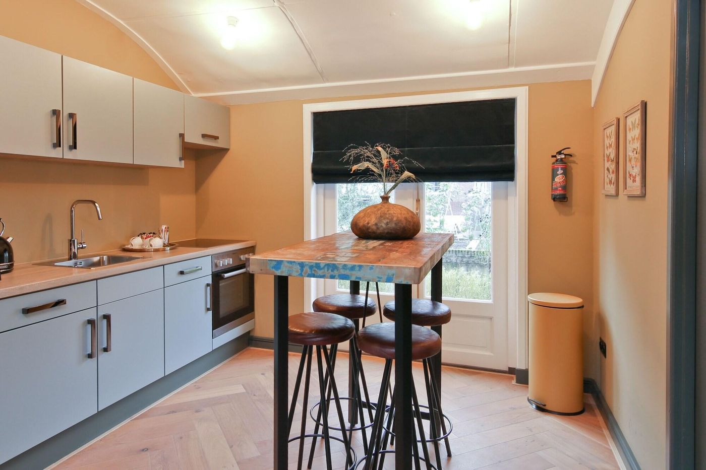 Hotel-Suites-Wilma-J-Room-16