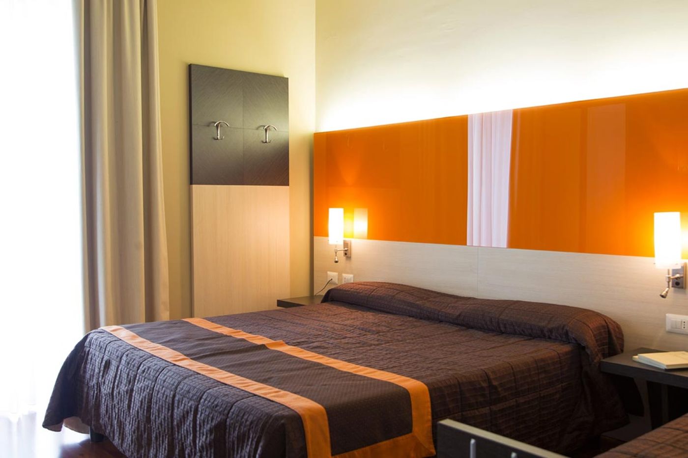 Hotel Meeting-Italy-Stresa VB-Room-1