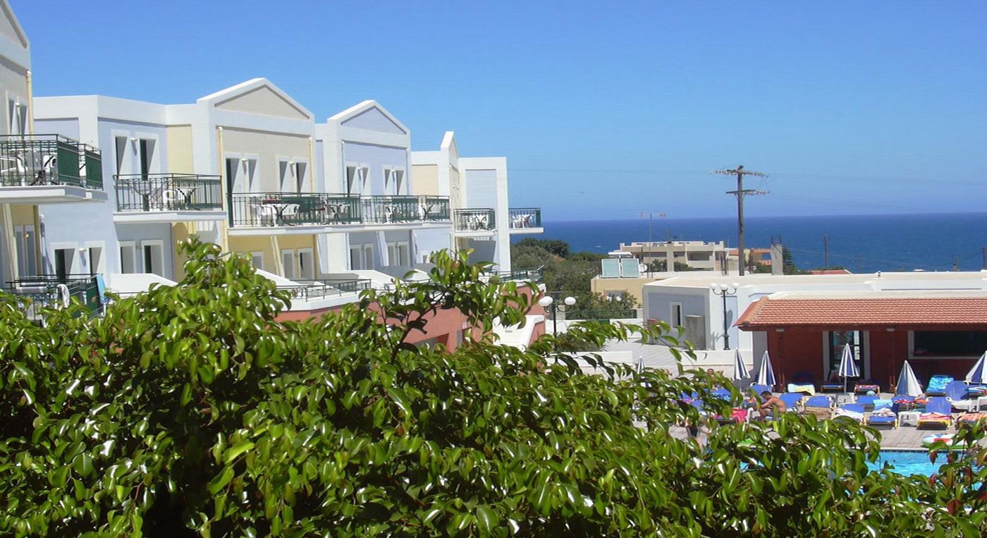 Camari-Gardens-Apartments-General-view-34