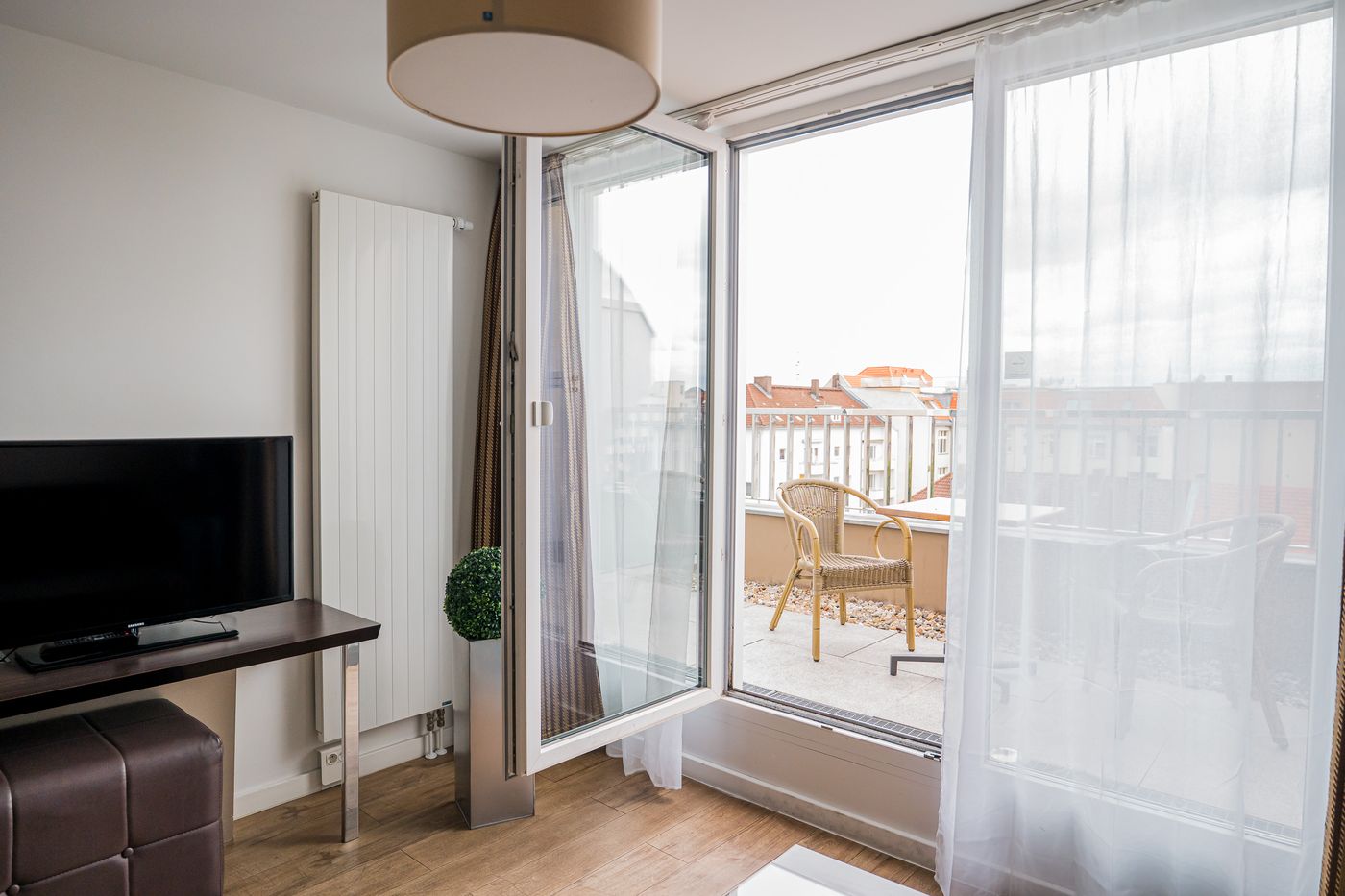 Two-Hotel-Berlin-by-Axel-Room-6