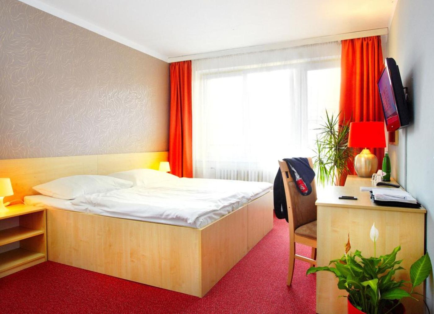 Charles Central-Czech Republic-PRAGUE-Room-10