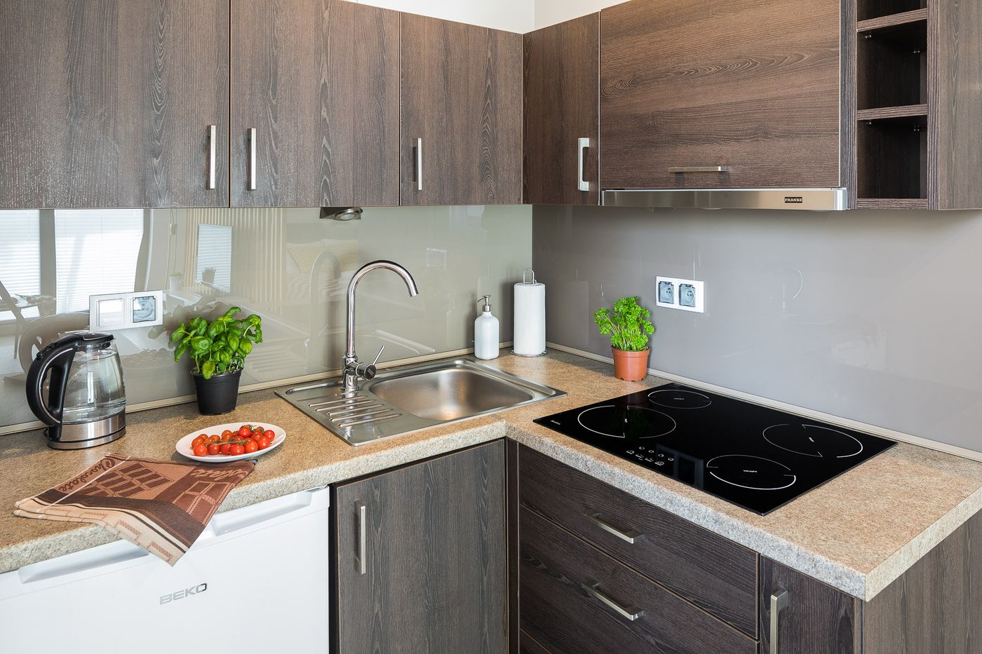 7-Koron-Apartments-Room-5