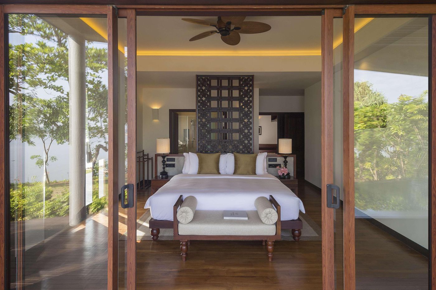 Anantara-Kalutara-Resort-Room-36