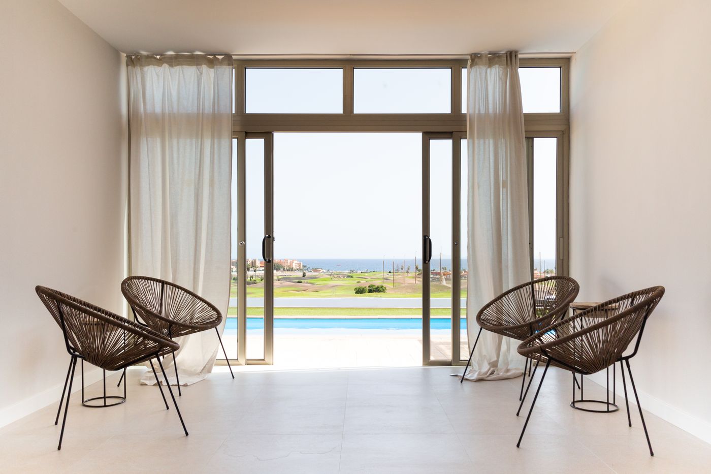 11.06.25 EREZA The White Homes