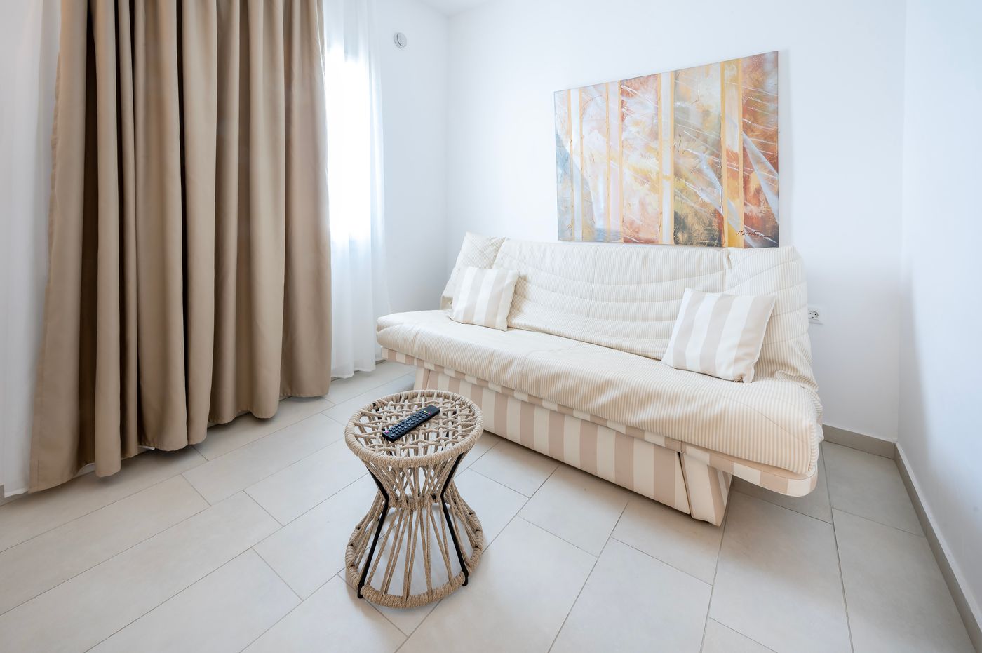 Smy-Orizontes-Santorini-Room-31