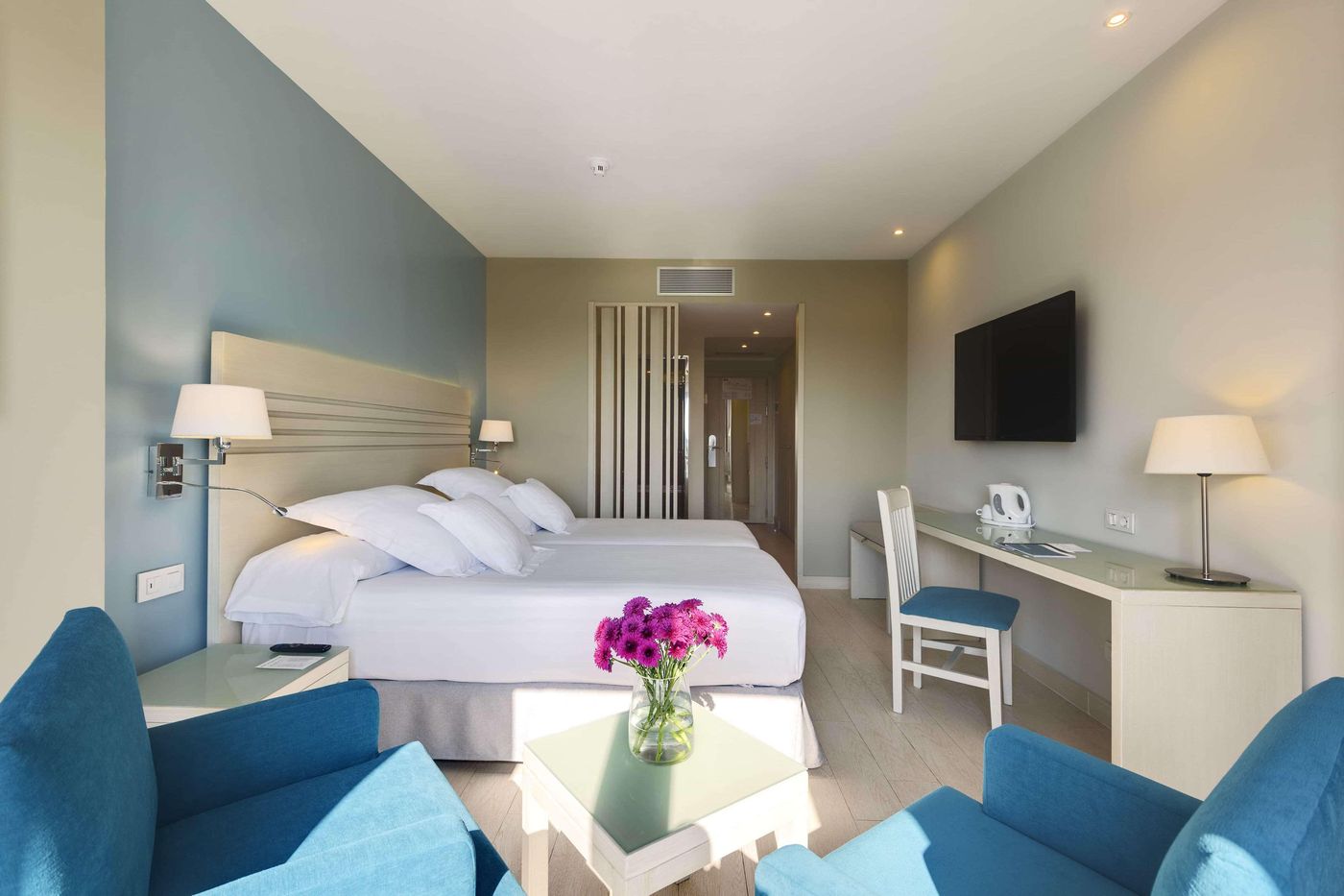 Barcelo-Costa-Ballena-Room-28