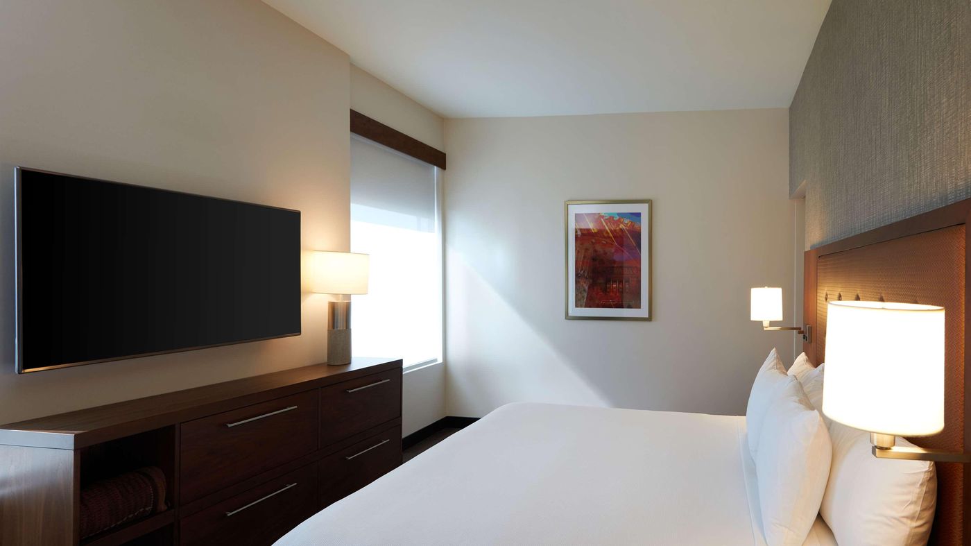 Hyatt Place Las Vegas at Silverton-United States-Las Vegas-Room-9