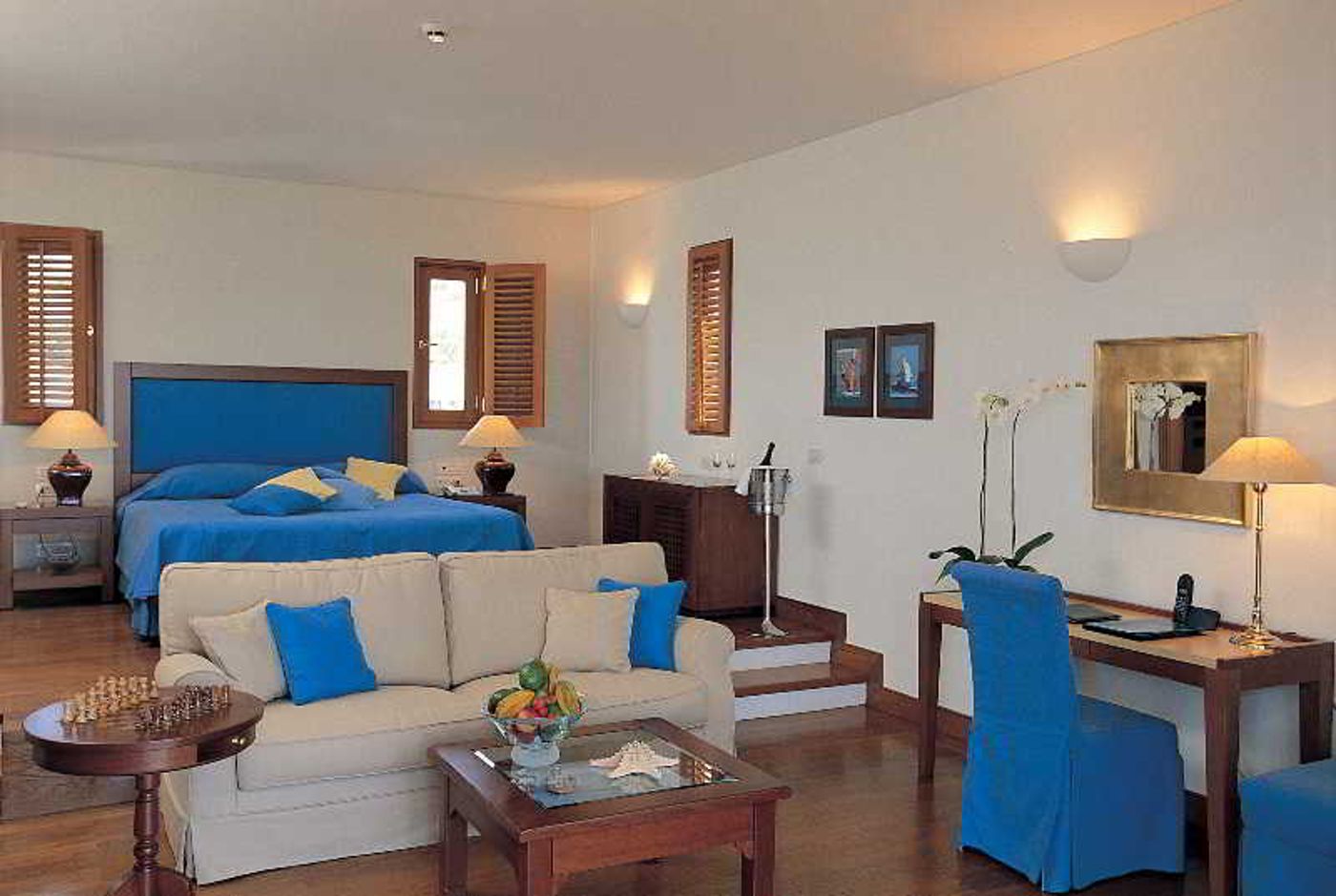 Grand-Resort-Lagonissi-Room-31