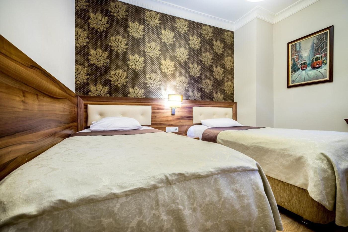 My-Rose-Hotel-Room-20