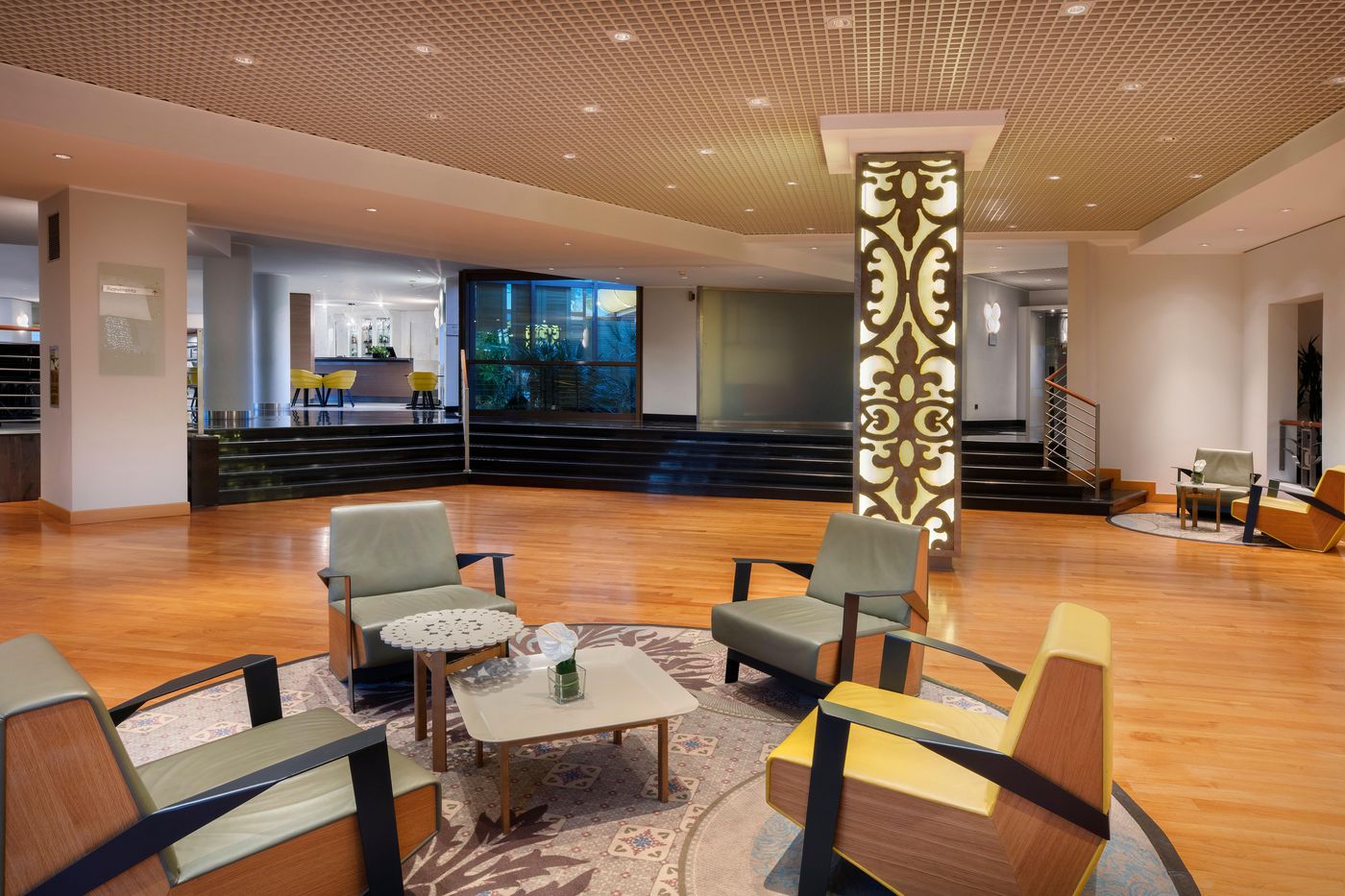 Crowne-Plaza-Milan-Linate-General-view-18