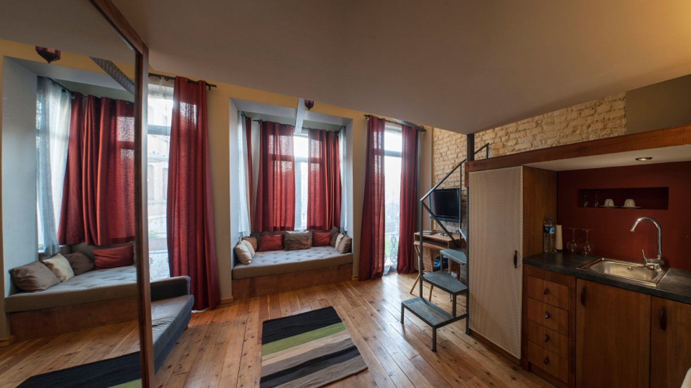 Peradays-Turkey-ISTANBUL-Room-1