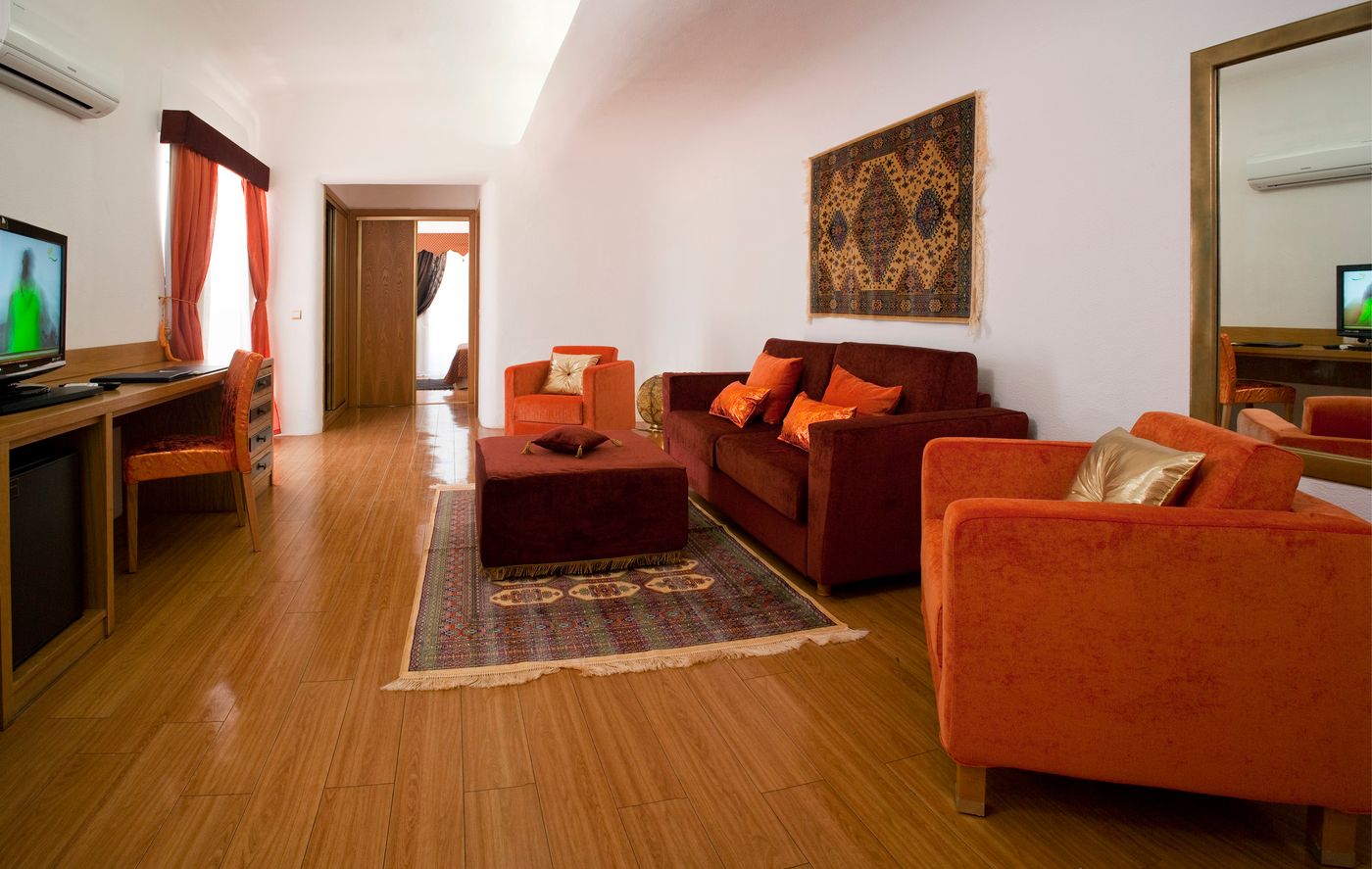 Alcazar-Hotel-Room-23