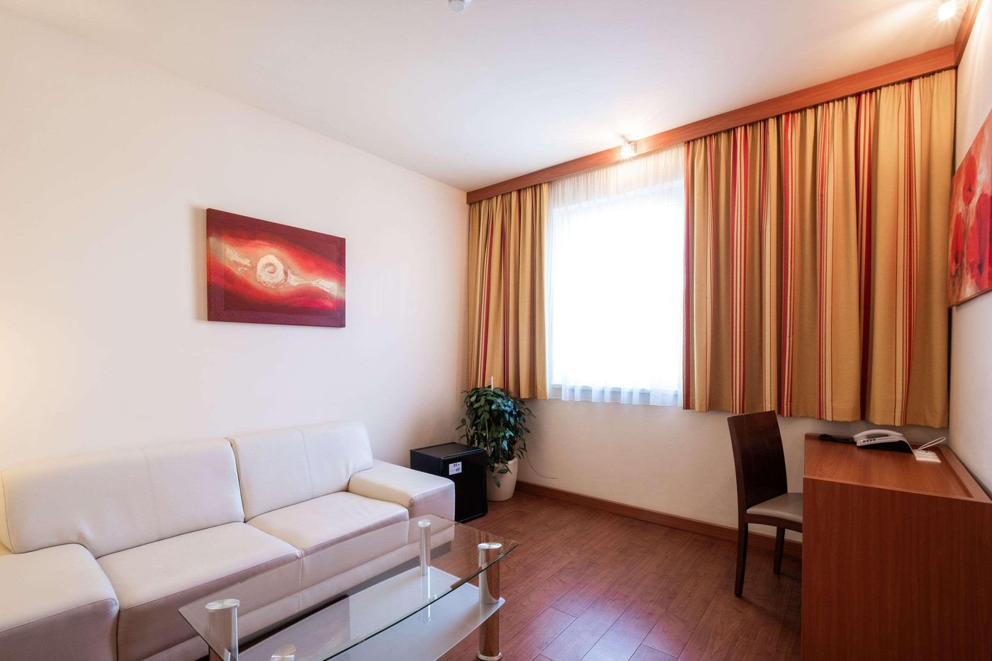 City-Hotel-Budapest-Room-7