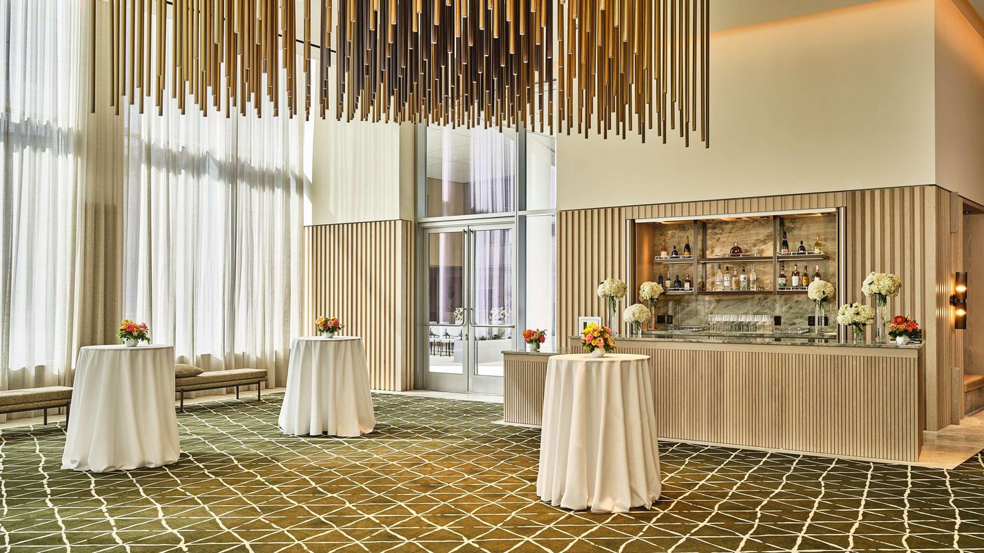 Conrad-Los-Angeles-General-view-27