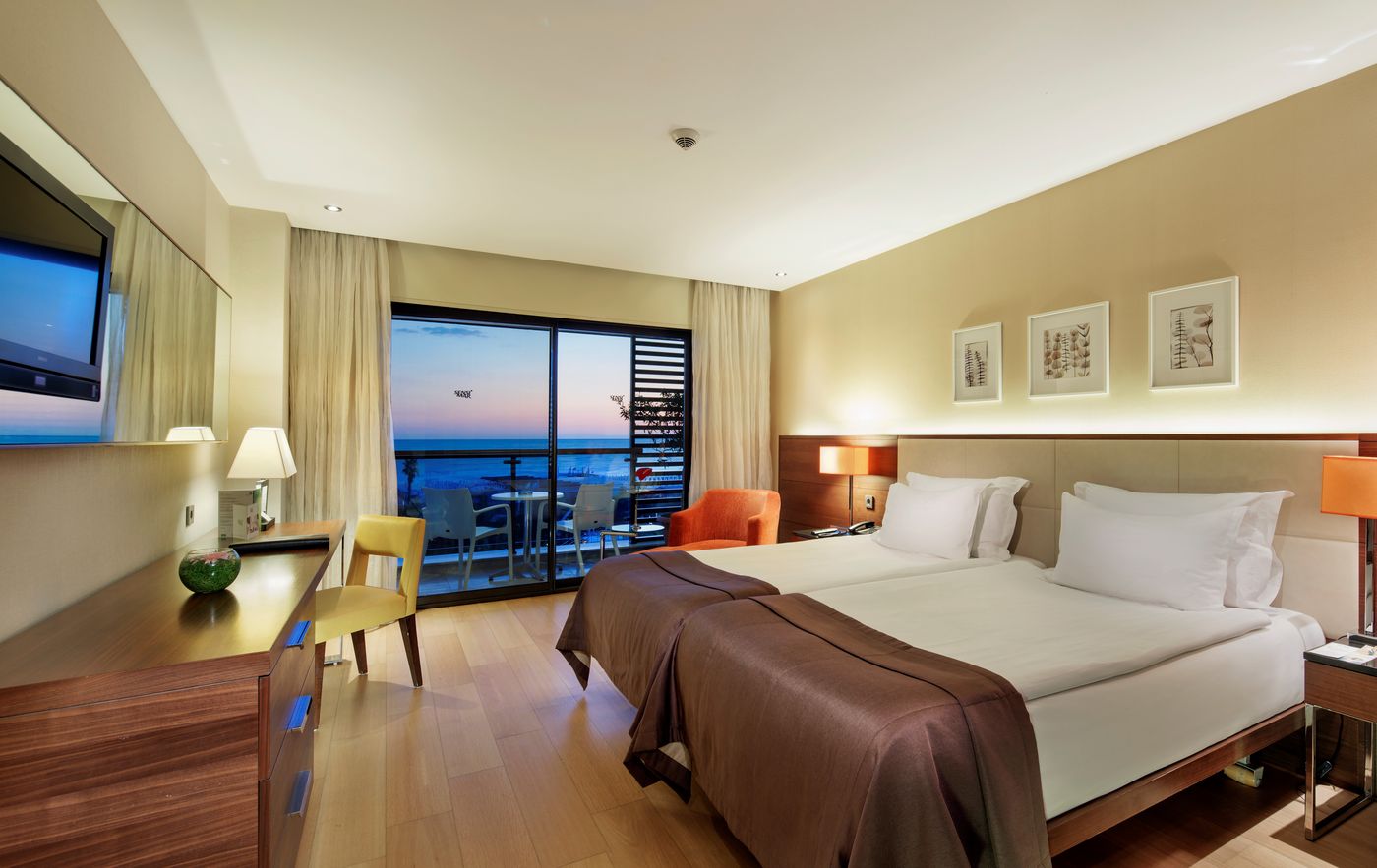 TUI Blue Side - Adults Only (16+)