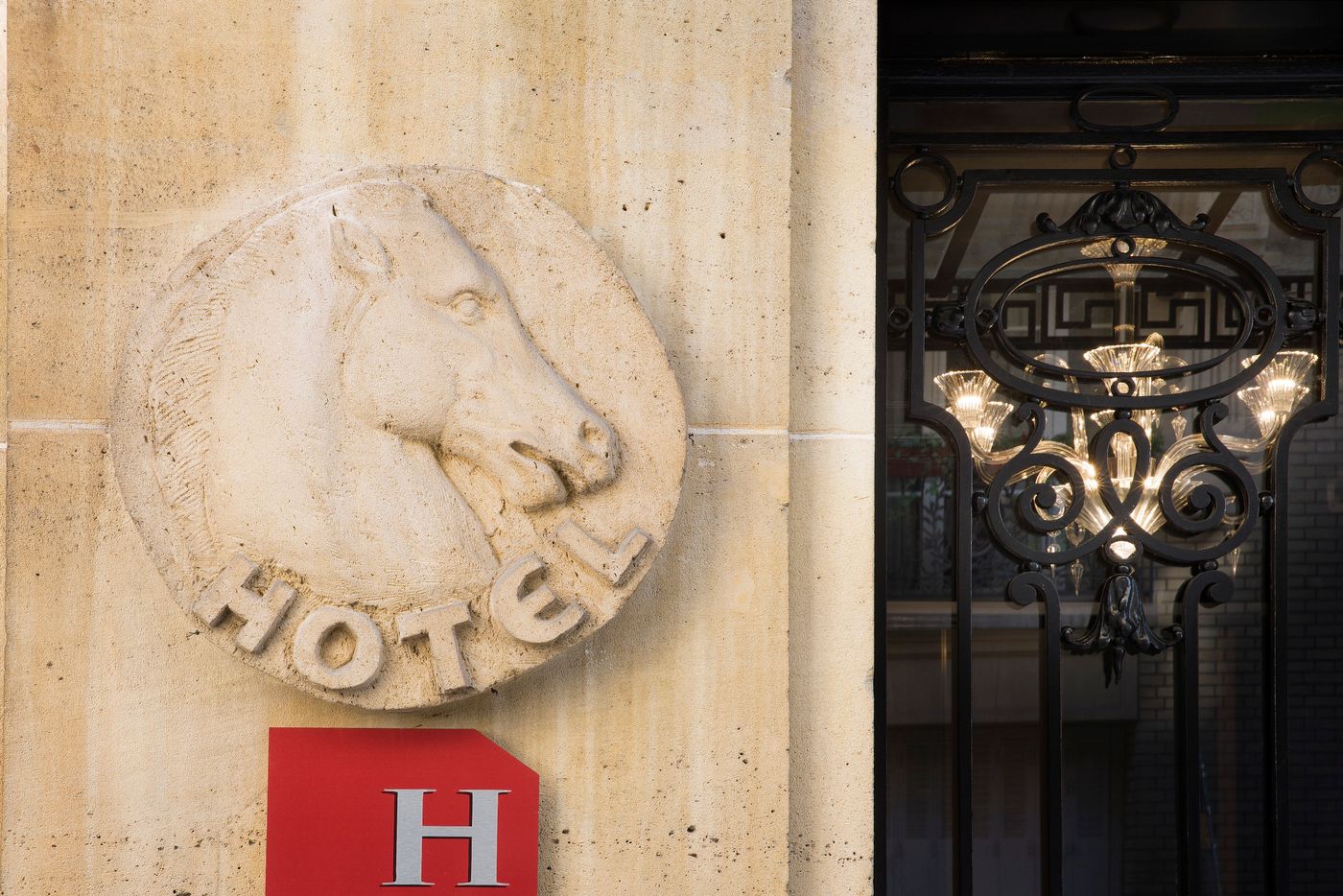 Ares-Eiffel-General-view-6