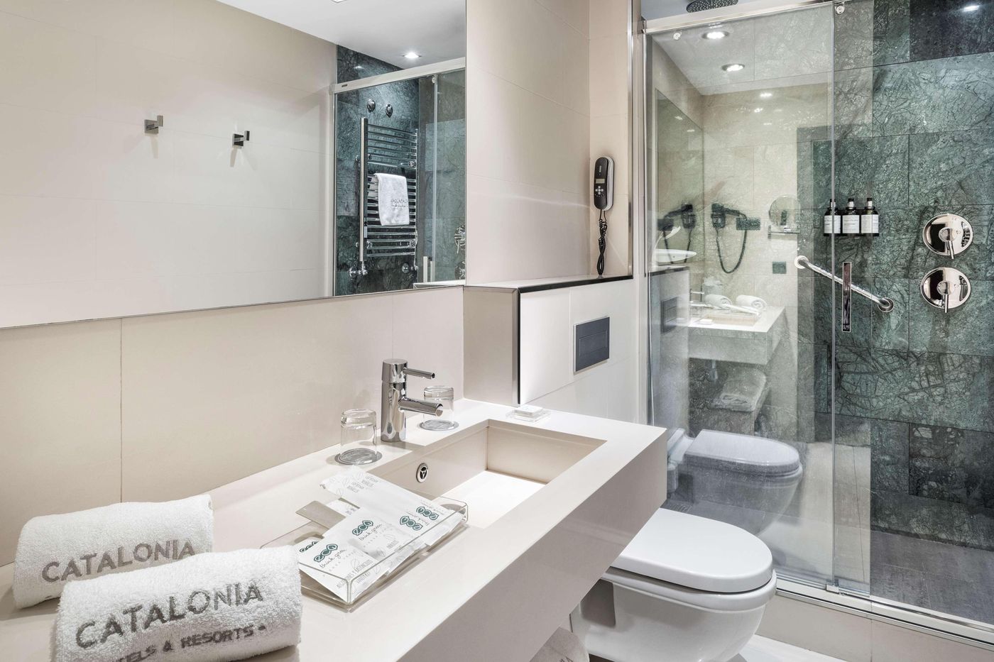 Catalonia-Plaza-Mayor-Room-48