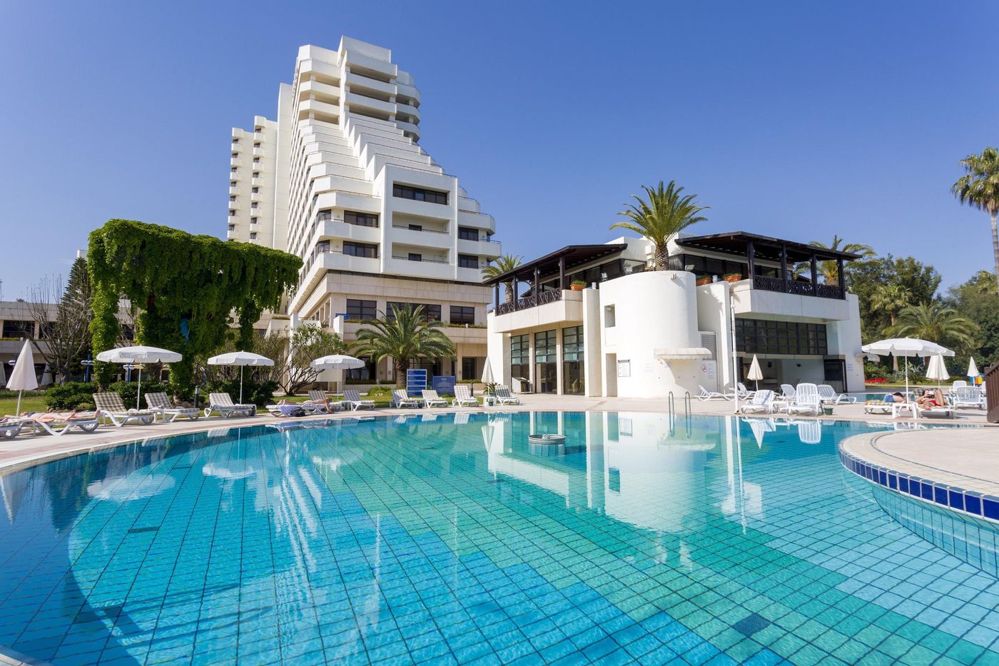 Ozkaymak-Falez-Pool-3