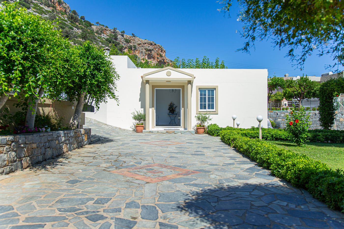 Villa-Mare-Monte-General-view-10