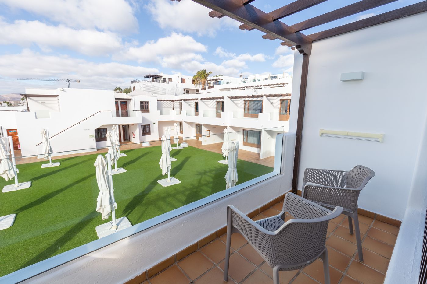 Bahia Kontiki Beach Aparthotel