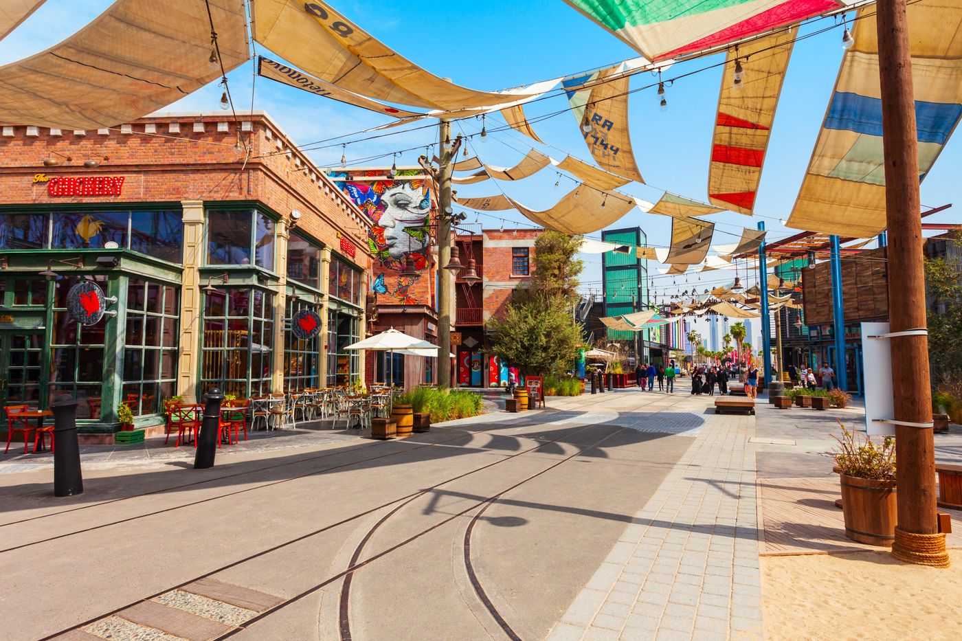 Crowne-Plaza-Jumeirah-Dubai-General-view-11