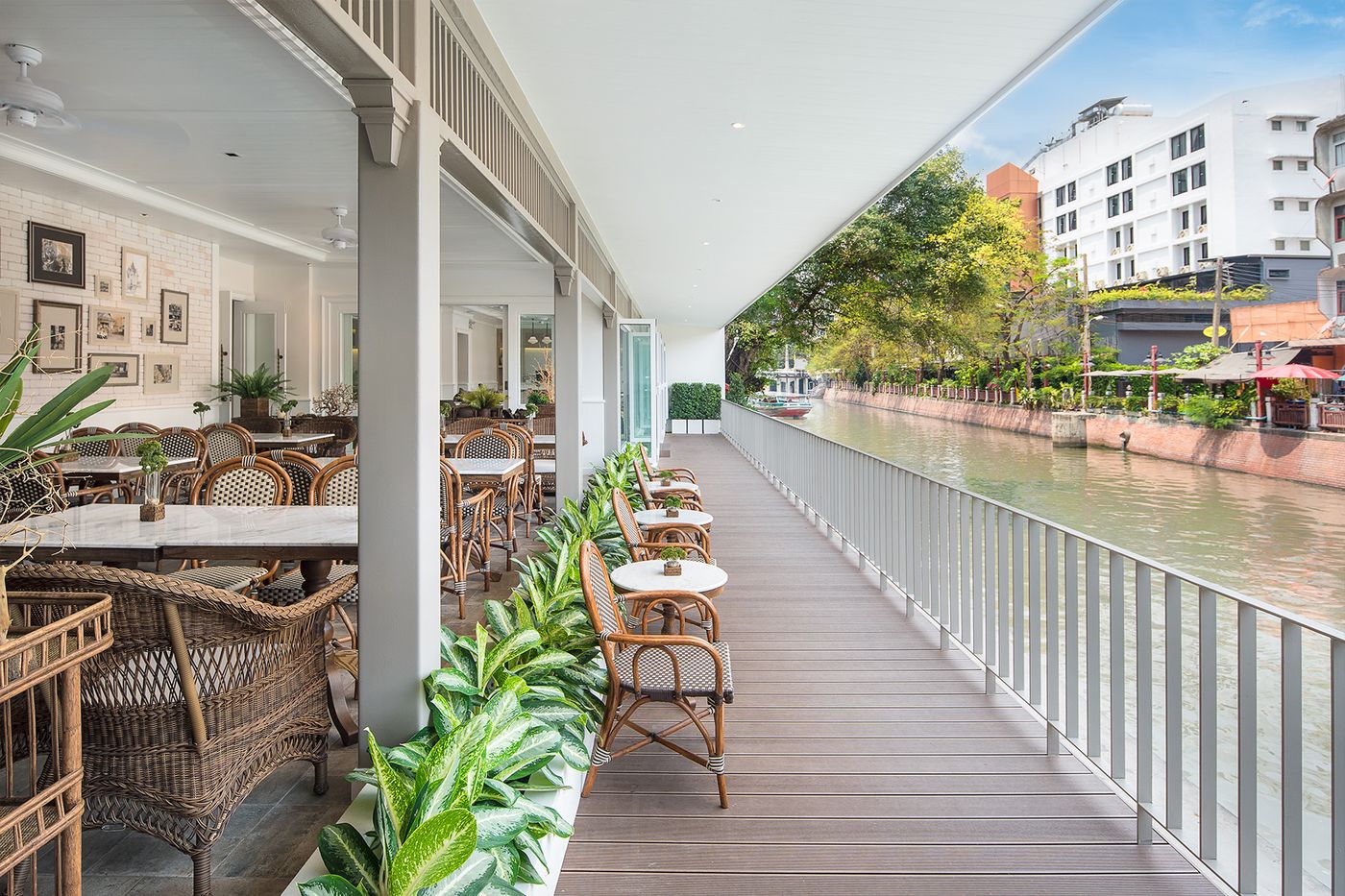 CASA-VIMAYA-RIVERSIDE-Restaurant-30