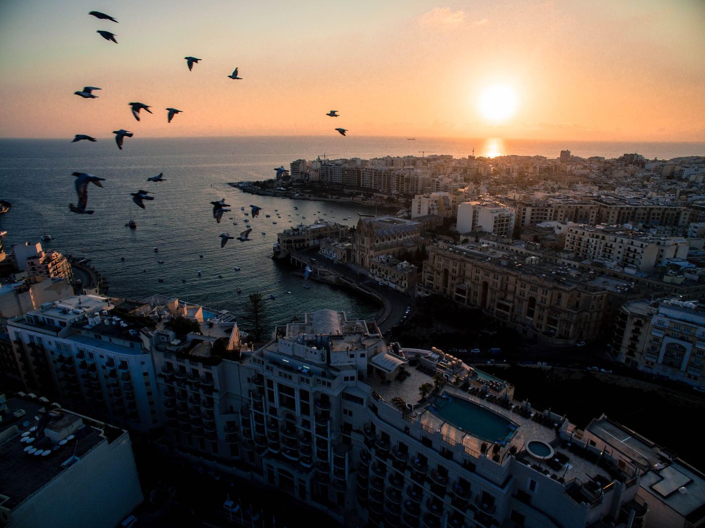 Le-Meridien-St--Julians-Hotel---Spa-General-view-80