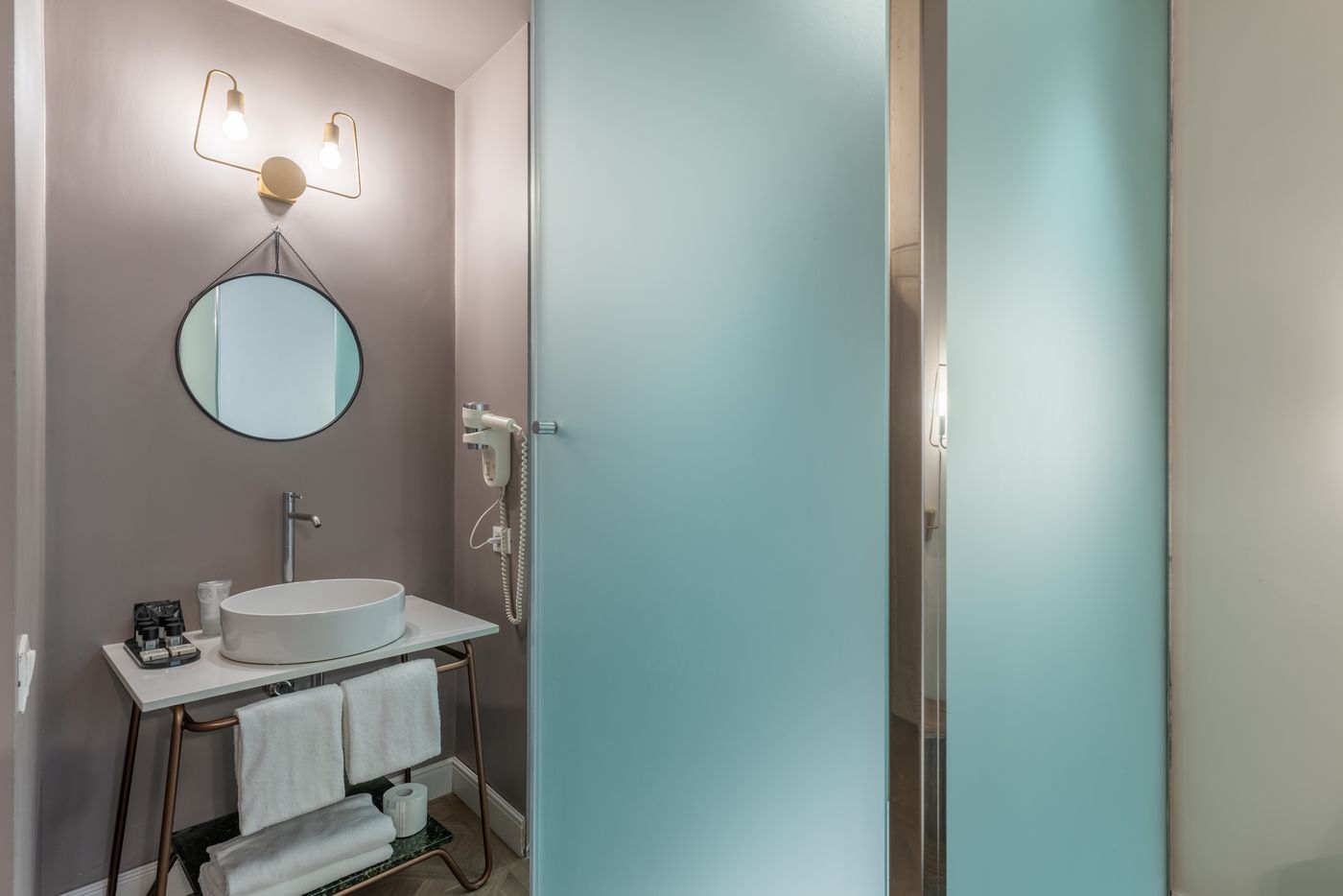 59-Steps-Trevi-Room-19