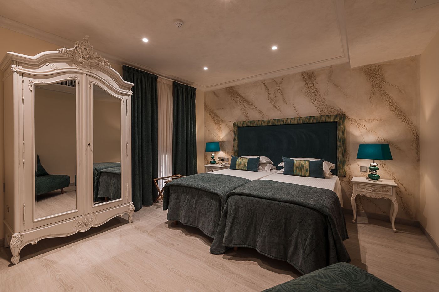 Osborne-Hotel-Room-30