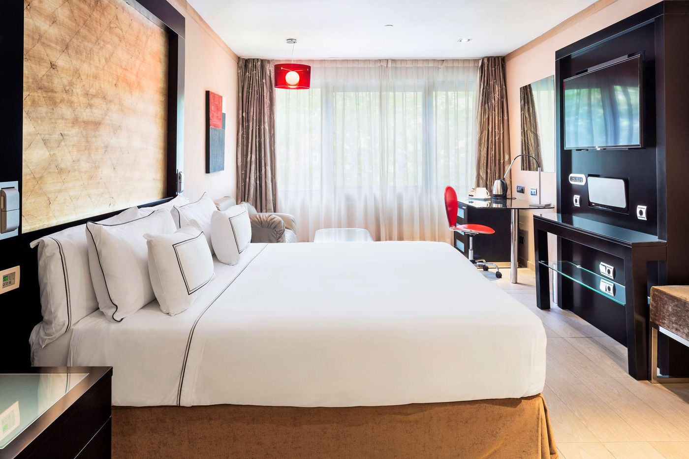 Melia-Madrid-Princesa-Room-48